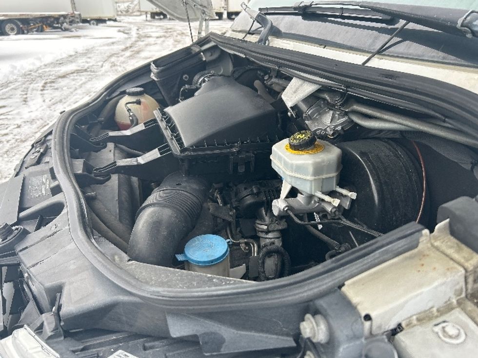Refrigerated Truck-Light and Medium Duty Trucks-Mercedes-2020-Sprinter-Montreal-PQ-170,599\n\t\tkm-$ 38,500 - Image 24