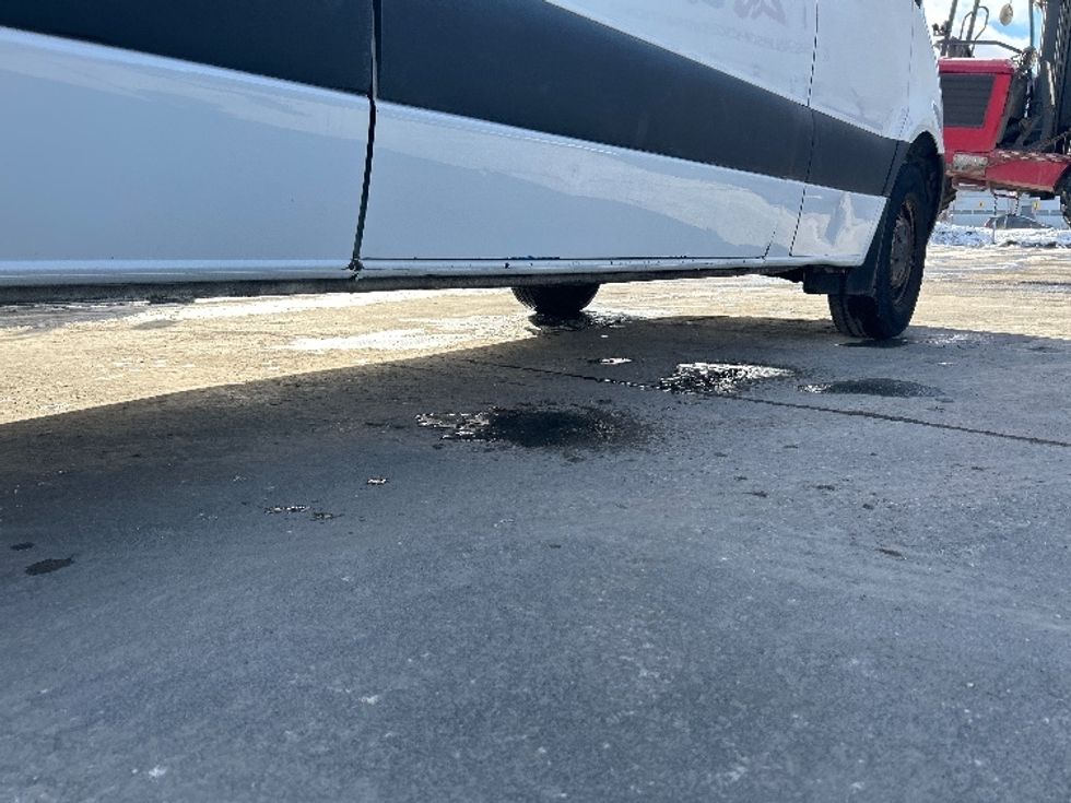 Refrigerated Truck-Light and Medium Duty Trucks-Mercedes-2020-Sprinter-Saint Laurent-PQ-165,222\n\t\tkm-$ 12,750 - Image 12