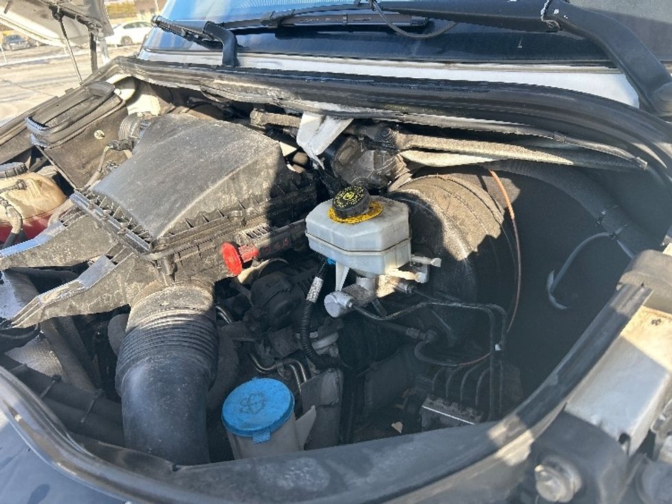 Refrigerated Truck-Light and Medium Duty Trucks-Mercedes-2020-Sprinter-Saint Laurent-PQ-165,222\n\t\tkm-$ 12,750 - Image 21