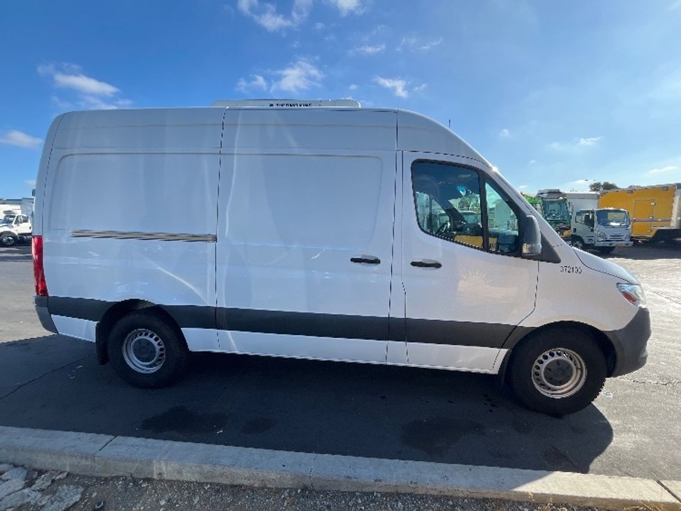 Refrigerated Truck-Light and Medium Duty Trucks-Mercedes-2021-Sprinter-Torrance-CA-115,261\n\t\tmiles-$ 42,000 - Image 15