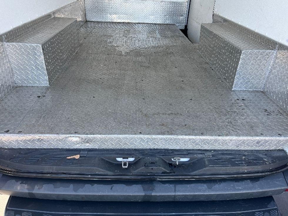 Refrigerated Truck-Light and Medium Duty Trucks-Mercedes-2021-Sprinter-Torrance-CA-86,280\n\t\tmiles-$ 45,000 - Image 10