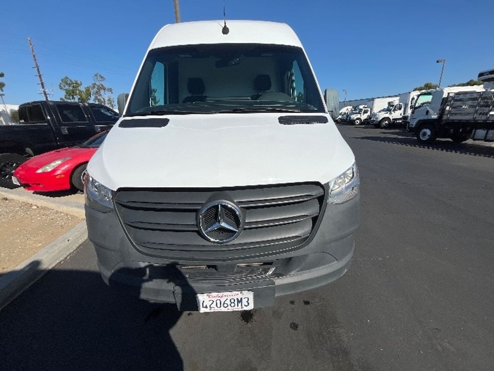 Refrigerated Truck-Light and Medium Duty Trucks-Mercedes-2021-Sprinter-Torrance-CA-86,280\n\t\tmiles-$ 45,000 - Image 2