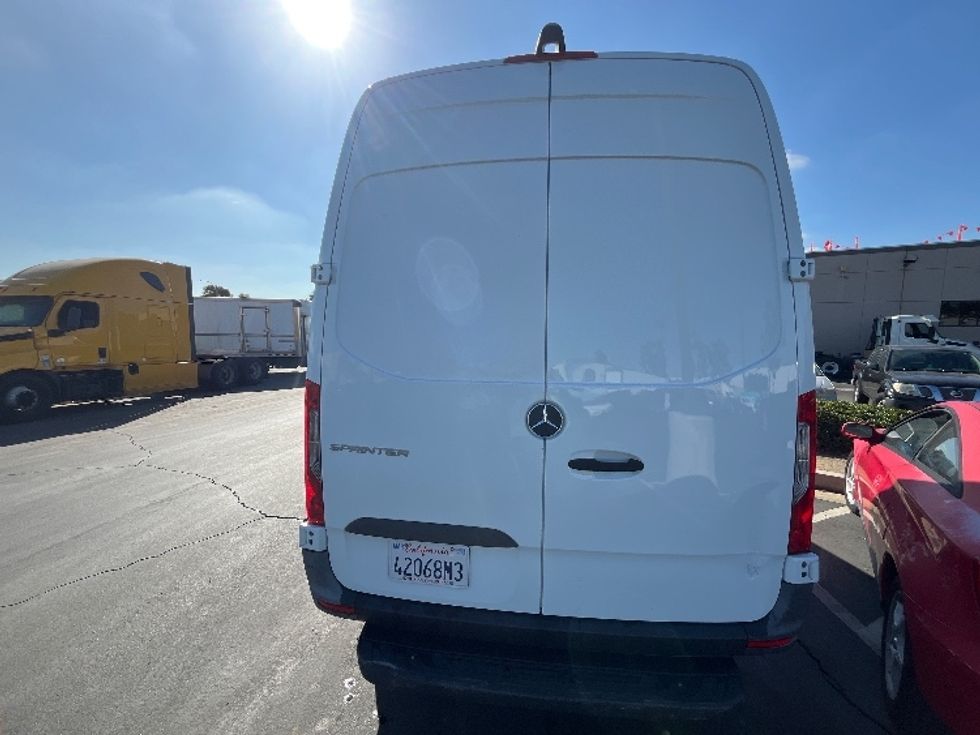 Refrigerated Truck-Light and Medium Duty Trucks-Mercedes-2021-Sprinter-Torrance-CA-86,280\n\t\tmiles-$ 45,000 - Image 7