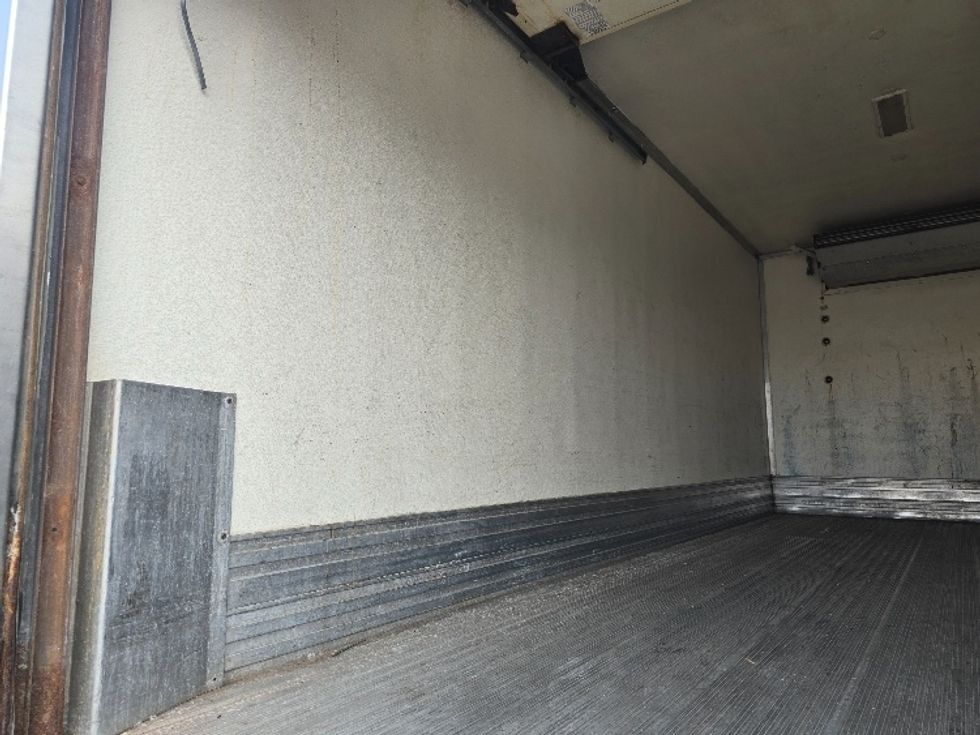 Refrigerated Truck-Light and Medium Duty Trucks-Mitsubishi-2017-FUSO FE140-New Berlin-WI-124,755\n\t\tmiles-$ 41,000 - Image 10