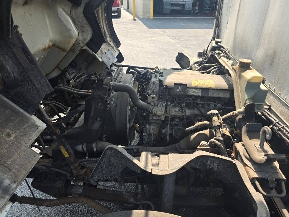 Refrigerated Truck-Light and Medium Duty Trucks-Mitsubishi-2017-FUSO FE140-New Berlin-WI-124,755\n\t\tmiles-$ 41,000 - Image 23