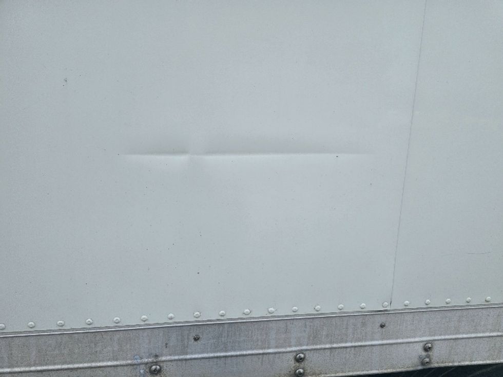 Refrigerated Truck-Light and Medium Duty Trucks-Mitsubishi-2017-FUSO FE140-New Berlin-WI-124,755\n\t\tmiles-$ 41,000 - Image 26