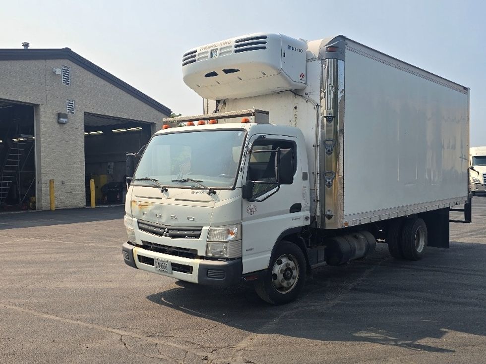 Refrigerated Truck-Light and Medium Duty Trucks-Mitsubishi-2017-FUSO FE140-New Berlin-WI-124,755\n\t\tmiles-$ 41,000 - Image 3