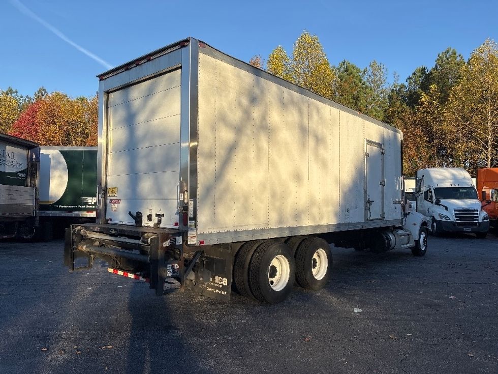 Refrigerated Truck-Light and Medium Duty Trucks-Peterbilt-2015-348-Duluth-GA-572,597\n\t\tmiles-$ 18,500 - Image 13