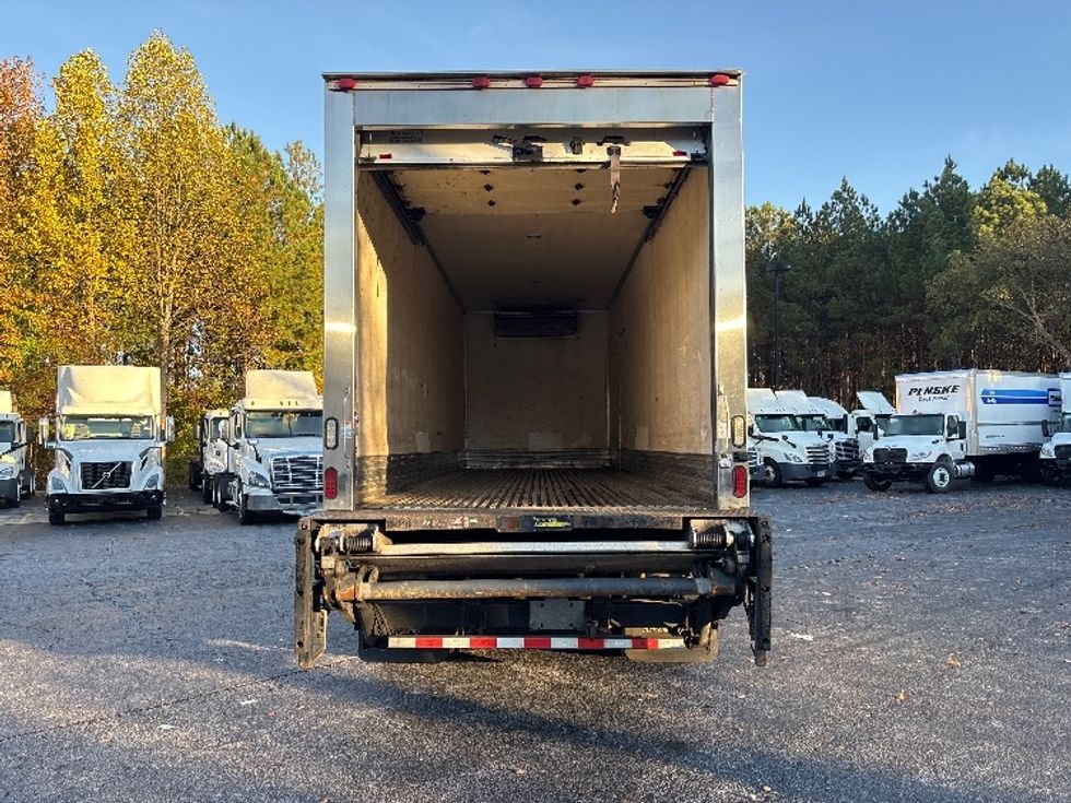 Refrigerated Truck-Light and Medium Duty Trucks-Peterbilt-2015-348-Duluth-GA-572,597\n\t\tmiles-$ 18,500 - Image 8