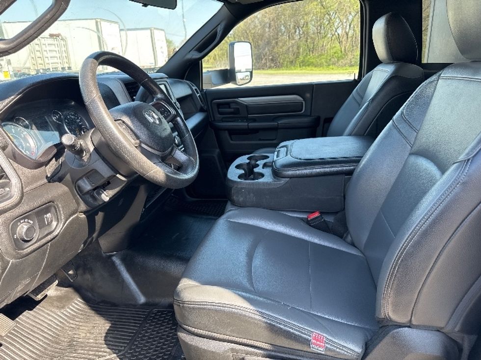 Refrigerated Truck-Light and Medium Duty Trucks-RAM-2022-5500-Muskogee-OK-132,345\n\t\tmiles-$ 54,500 - Image 19