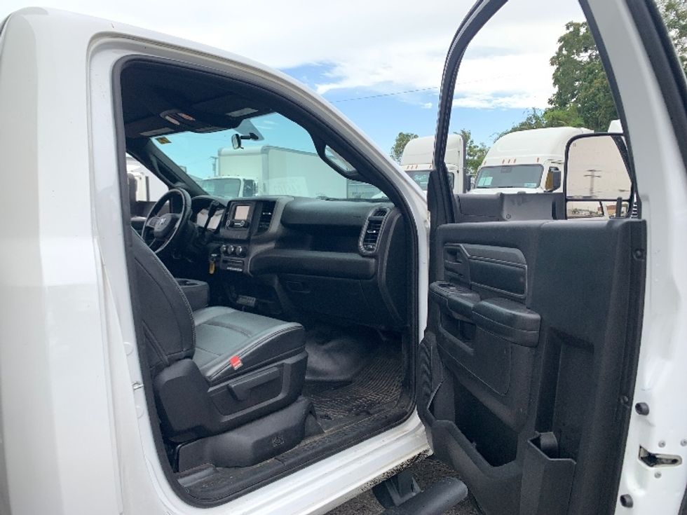 Refrigerated Truck-Light and Medium Duty Trucks-RAM-2022-5500-Nashville-TN-137,040\n\t\tmiles-$ 51,750 - Image 19