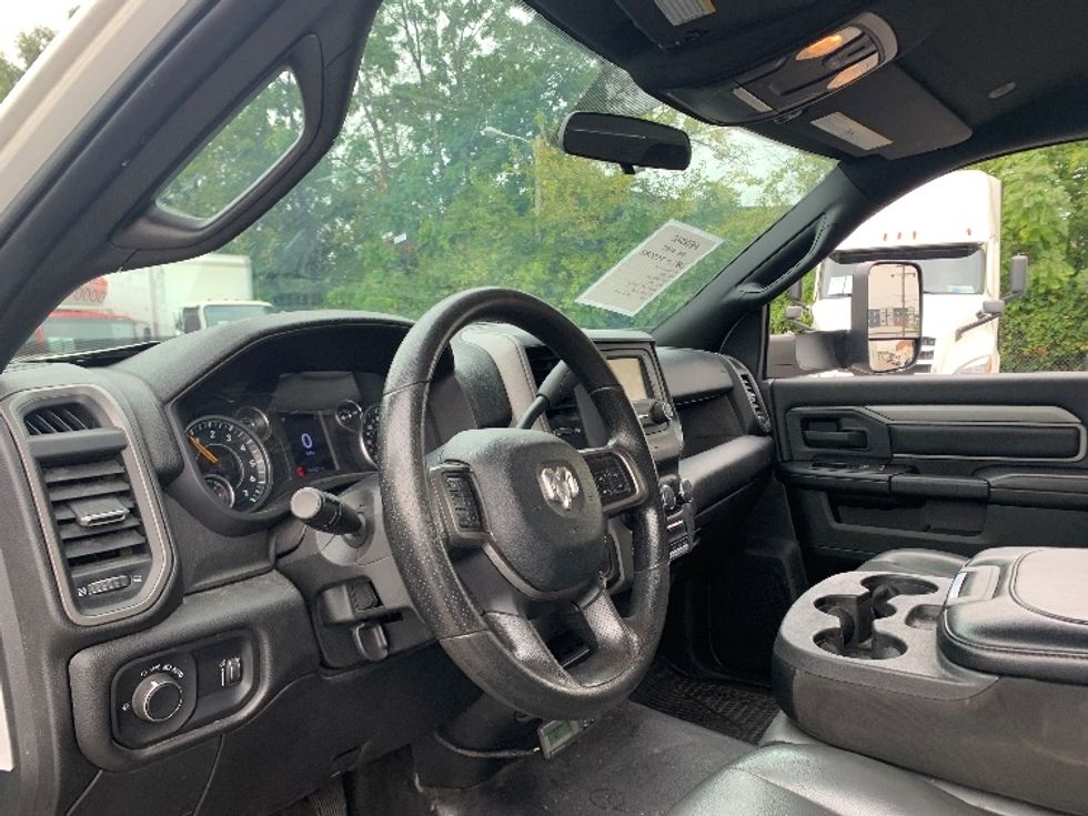Refrigerated Truck-Light and Medium Duty Trucks-RAM-2022-5500-Nashville-TN-143,041\n\t\tmiles-$ 50,750 - Image 16