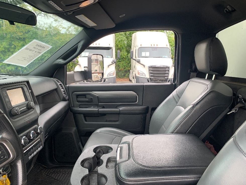 Refrigerated Truck-Light and Medium Duty Trucks-RAM-2022-5500-Nashville-TN-143,041\n\t\tmiles-$ 50,750 - Image 18