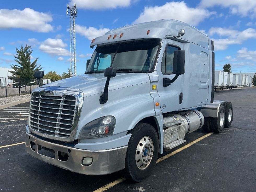 Sleeper Tractor-Heavy Duty Tractors-Freightliner-2015-Cascadia 12564ST-Cambridge-ON-658,735\n\t\tkm-$ 51,250 - Image 3