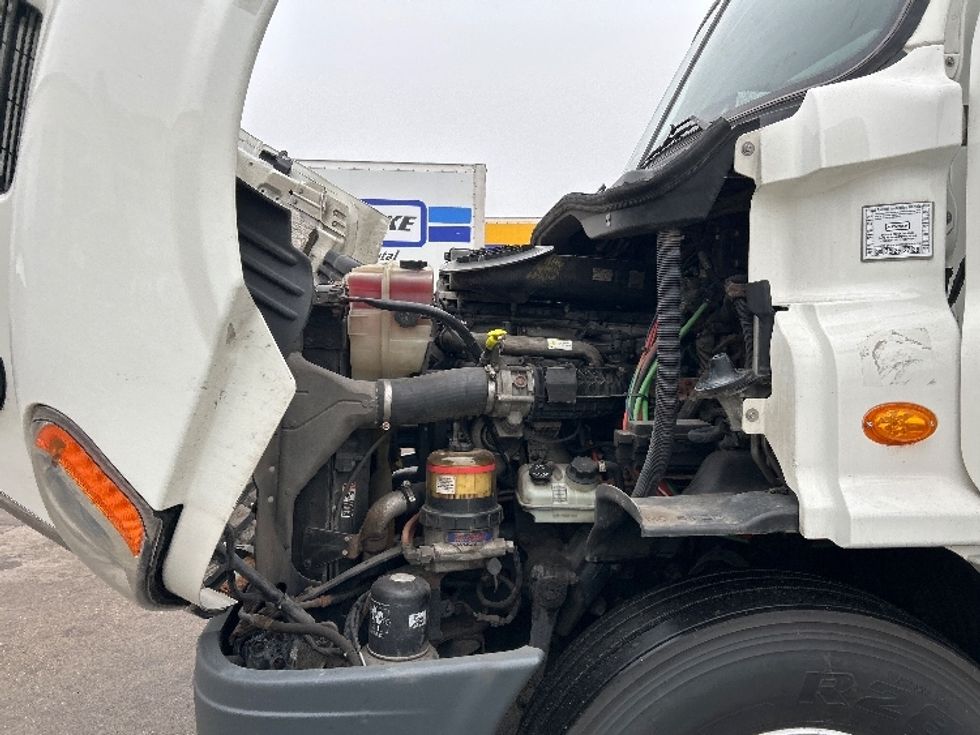 Sleeper Tractor-Heavy Duty Tractors-Freightliner-2016-Cascadia 11364ST-Brooklyn Park-MN-618,959\n\t\tmiles-$ 36,500 - Image 21