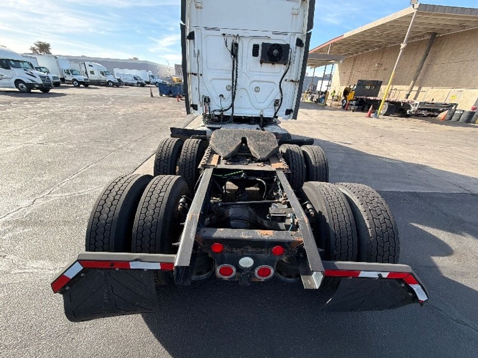 Sleeper Tractor-Heavy Duty Tractors-Freightliner-2016-Cascadia 11364ST-Phoenix-AZ-634,388\n\t\tmiles-$ 36,000 - Image 6