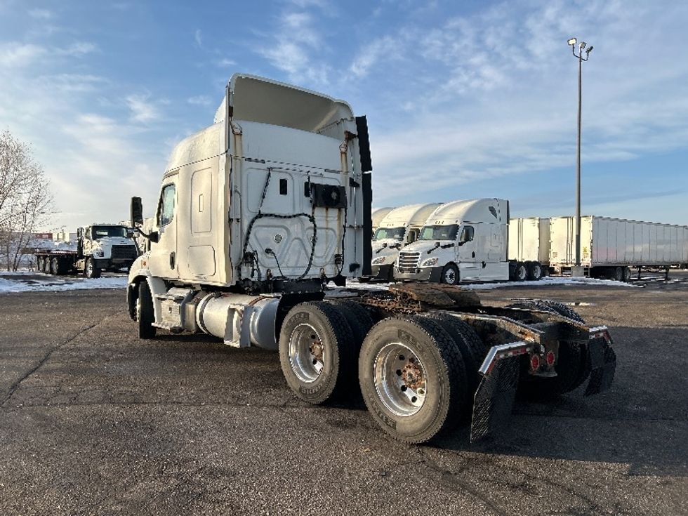 Sleeper Tractor-Heavy Duty Tractors-Freightliner-2016-Cascadia 11364ST-Roseville-MN-463,879\n\t\tmiles-$ 15,000 - Image 5
