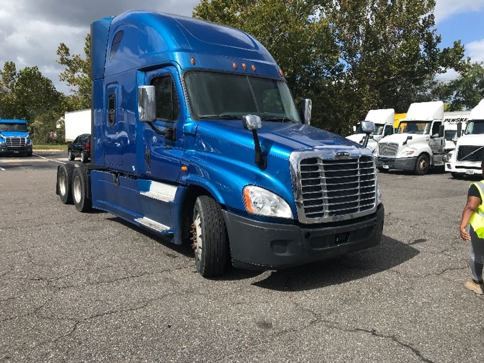 Your Next Used 2016 Freightliner Cascadia 12564ST, 703534, Is For Sale