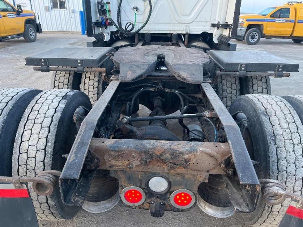 Sleeper Tractor-Heavy Duty Tractors-Freightliner-2016-Cascadia 12564ST-Lincoln-ND-462,789\n\t\tmiles-$ 40,500 - Image 11