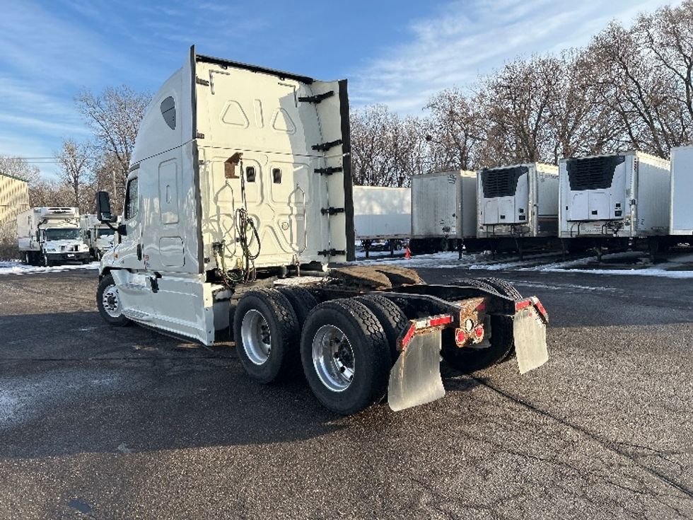 Sleeper Tractor-Heavy Duty Tractors-Freightliner-2016-Cascadia 12564ST-Roseville-MN-543,508\n\t\tmiles-$ 41,500 - Image 5
