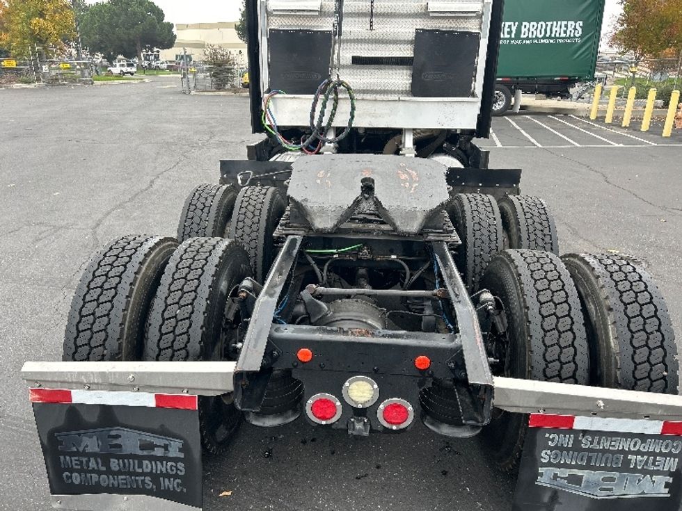 Sleeper Tractor-Heavy Duty Tractors-Freightliner-2017-Cascadia 12564ST-Ceres-CA-596,848\n\t\tmiles-$ 46,500 - Image 6