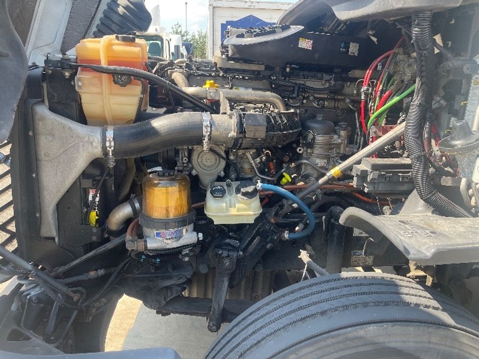 Sleeper Tractor-Heavy Duty Tractors-Freightliner-2017-Cascadia 12564ST-Dallas-TX-732,544\n\t\tmiles-$ 41,500 - Image 21