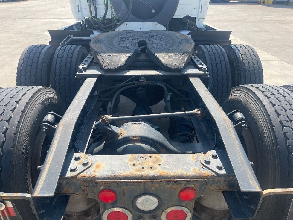 Sleeper Tractor-Heavy Duty Tractors-Freightliner-2017-Cascadia 12564ST-Dallas-TX-732,544\n\t\tmiles-$ 41,500 - Image 6