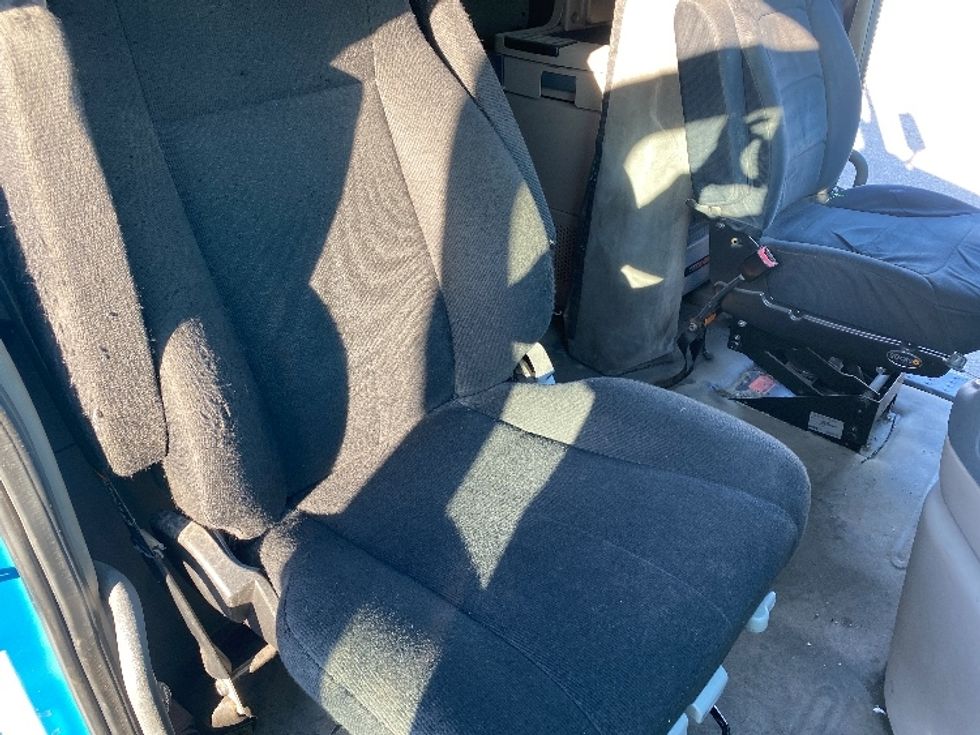 Sleeper Tractor-Heavy Duty Tractors-Freightliner-2017-Cascadia 12564ST-Grand Rapids-MI-634,054\n\t\tmiles-$ 32,500 - Image 14