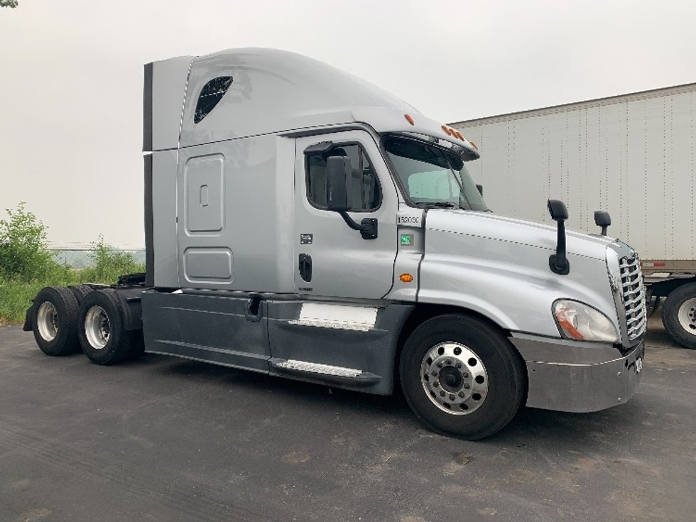 Used Sleeper Trucks for Sale in MI Penske Used Trucks