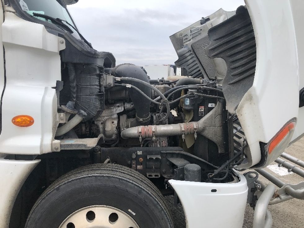 Sleeper Tractor-Heavy Duty Tractors-Freightliner-2017-Cascadia 12584ST-Spokane Valley-WA-560,373\n\t\tmiles-$ 55,000 - Image 15