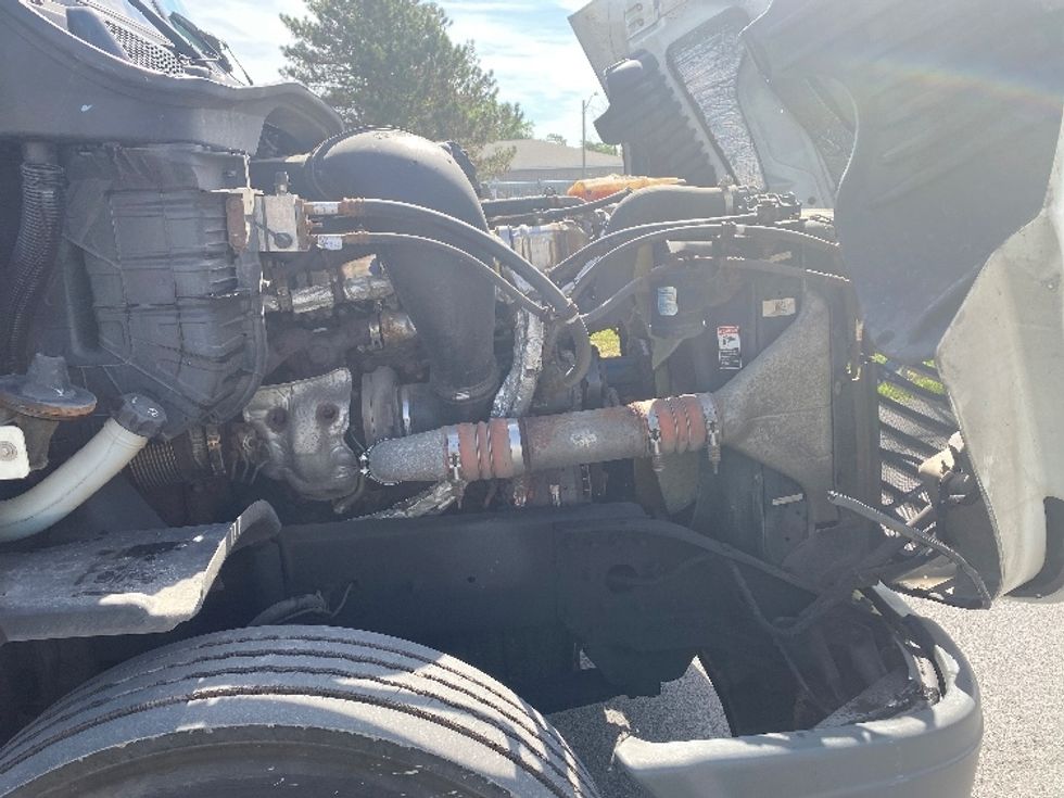 Sleeper Tractor-Heavy Duty Tractors-Freightliner-2018-Cascadia 12542ST-Liverpool-NY-459,035\n\t\tmiles-$ 51,750 - Image 20