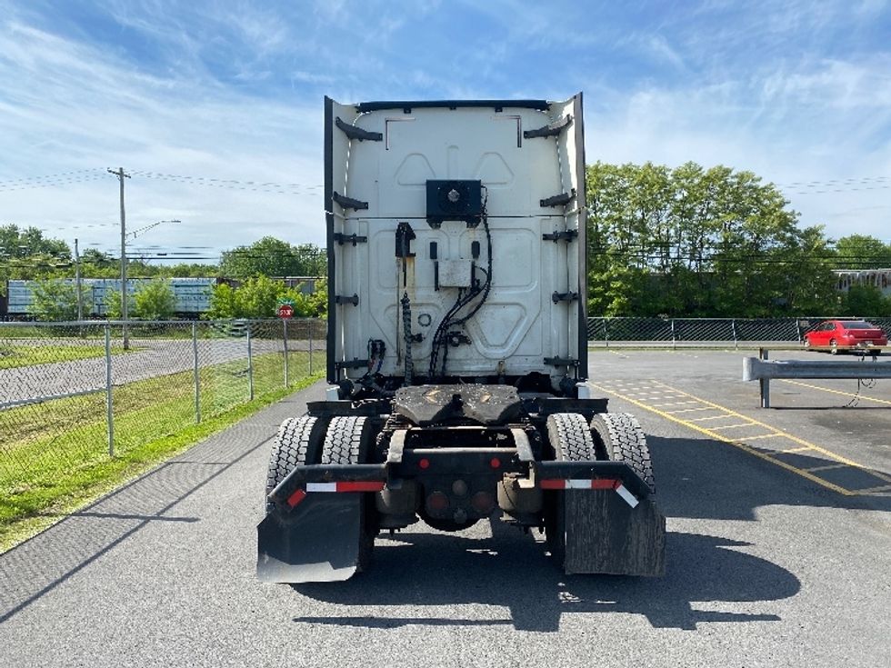 Sleeper Tractor-Heavy Duty Tractors-Freightliner-2018-Cascadia 12542ST-Liverpool-NY-459,035\n\t\tmiles-$ 51,750 - Image 6