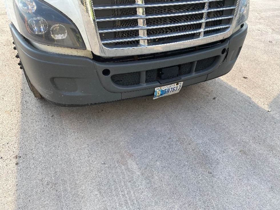 Sleeper Tractor-Heavy Duty Tractors-Freightliner-2018-Cascadia 12542ST-Minoa-NY-664,446\n\t\tmiles-$ 42,500 - Image 26