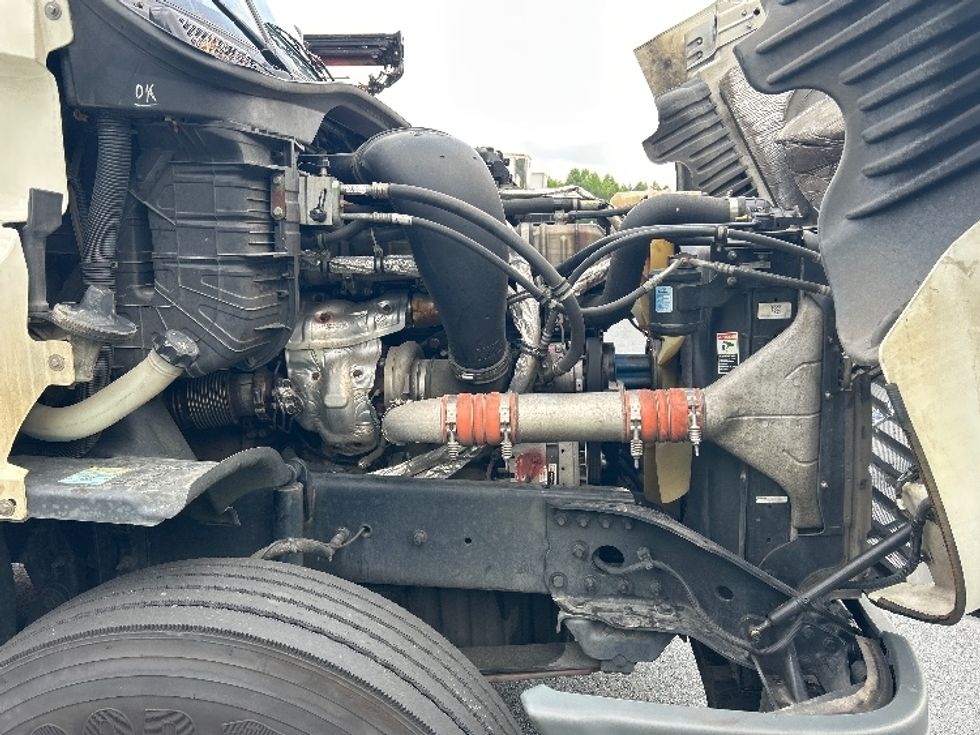 Sleeper Tractor-Heavy Duty Tractors-Freightliner-2018-Cascadia 12542ST-Winston Salem-NC-487,020\n\t\tmiles-$ 49,000 - Image 20