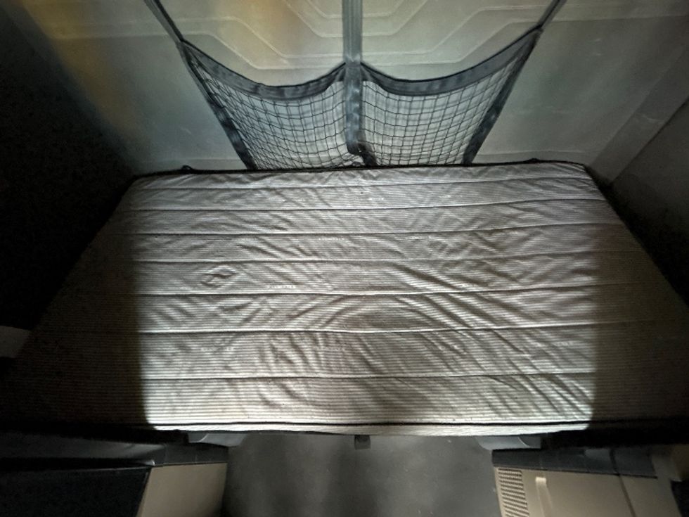 Sleeper Tractor-Heavy Duty Tractors-Freightliner-2018-Cascadia 12564ST-Aurora-CO-601,659\n\t\tmiles-$ 42,500 - Image 17