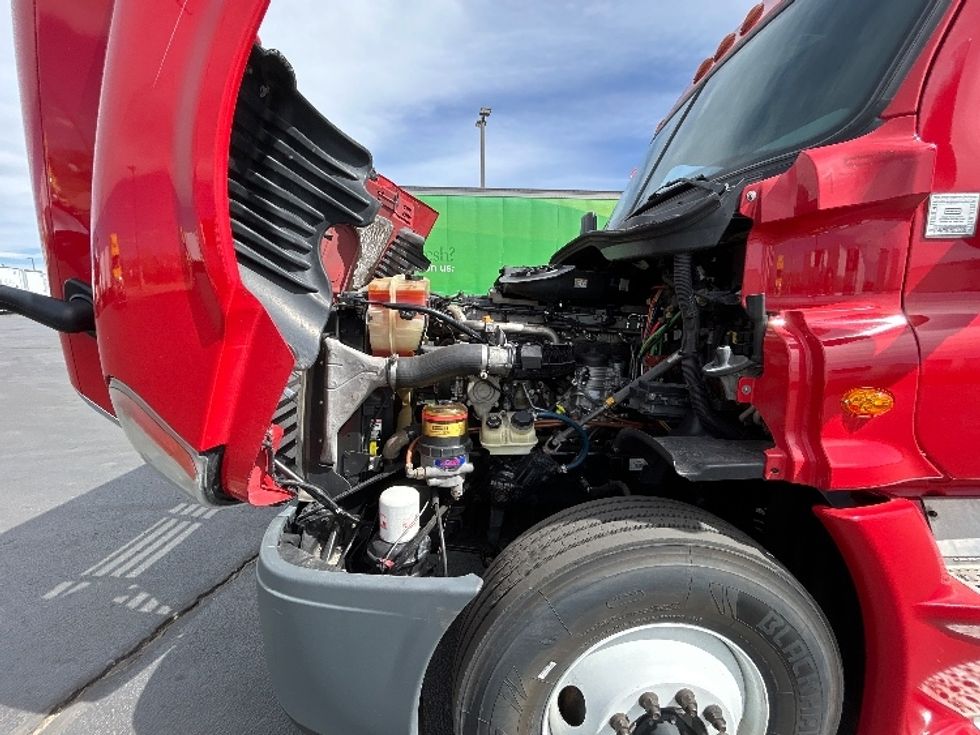 Sleeper Tractor-Heavy Duty Tractors-Freightliner-2018-Cascadia 12564ST-Aurora-CO-601,659\n\t\tmiles-$ 42,500 - Image 21