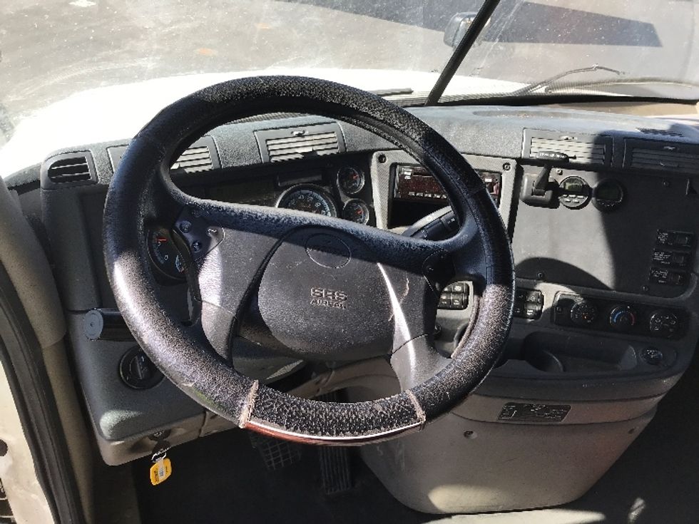 Sleeper Tractor-Heavy Duty Tractors-Freightliner-2018-Cascadia 12564ST-Greeley-CO-610,451\n\t\tmiles-$ 45,750 - Image 10