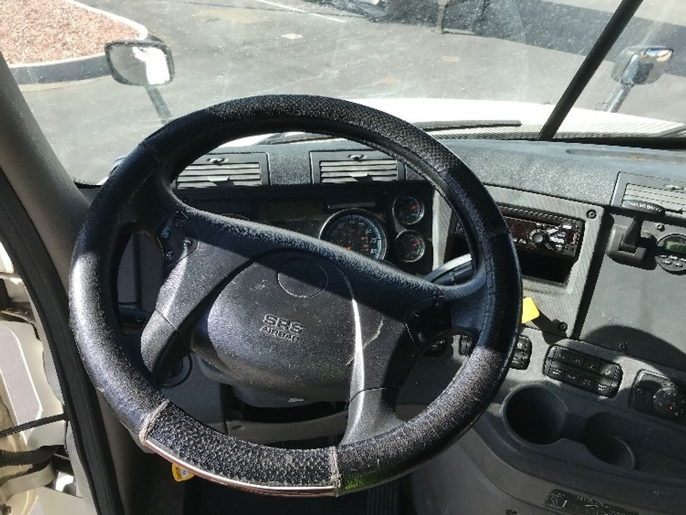 Sleeper Tractor-Heavy Duty Tractors-Freightliner-2018-Cascadia 12564ST-Greeley-CO-610,451\n\t\tmiles-$ 45,750 - Image 11