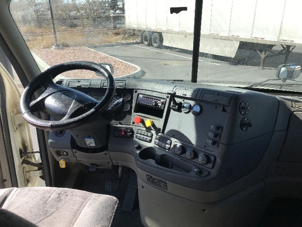 Sleeper Tractor-Heavy Duty Tractors-Freightliner-2018-Cascadia 12564ST-Greeley-CO-610,451\n\t\tmiles-$ 45,750 - Image 12