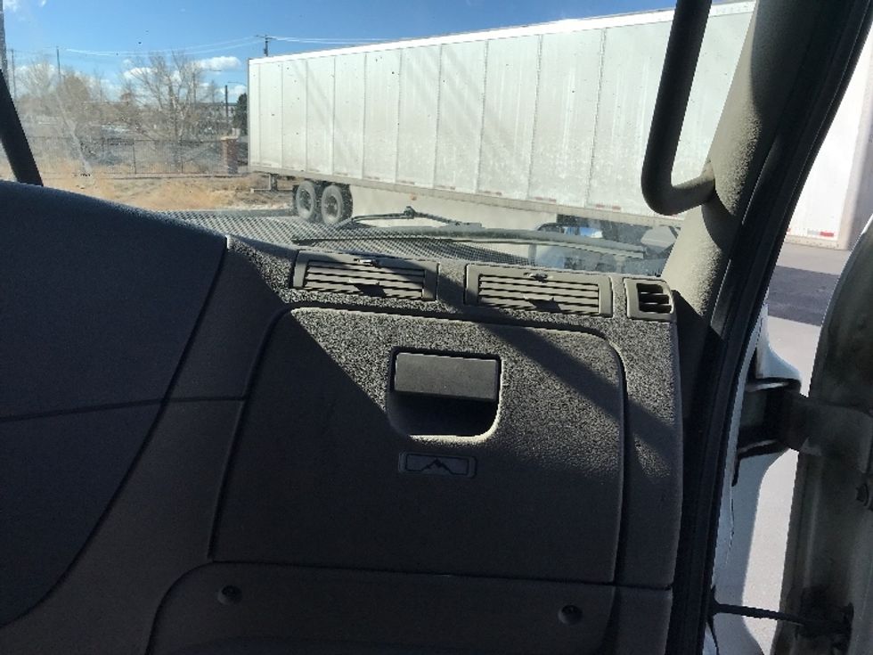 Sleeper Tractor-Heavy Duty Tractors-Freightliner-2018-Cascadia 12564ST-Greeley-CO-610,451\n\t\tmiles-$ 45,750 - Image 14