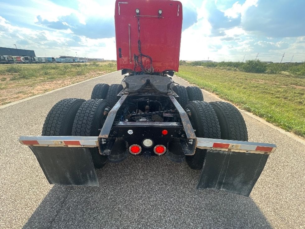Sleeper Tractor-Heavy Duty Tractors-Freightliner-2018-CORONADO-Odessa-TX-334,564\n\t\tmiles-$ 76,750 - Image 6