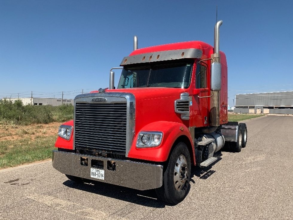Sleeper Tractor-Heavy Duty Tractors-Freightliner-2018-CORONADO-Odessa-TX-342,353\n\t\tmiles-$ 76,500 - Image 3