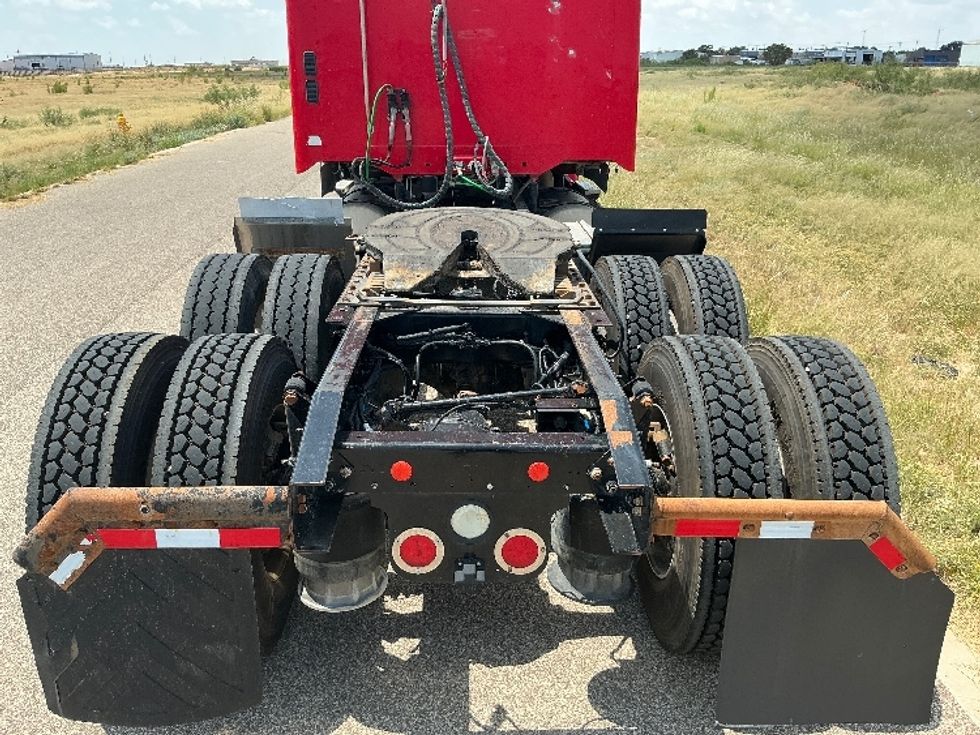 Sleeper Tractor-Heavy Duty Tractors-Freightliner-2018-CORONADO-Odessa-TX-361,192\n\t\tmiles-$ 75,750 - Image 6