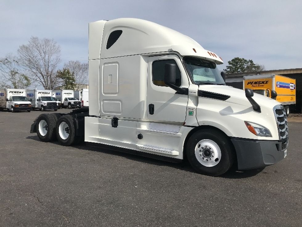 Your Next Used 2018 Freightliner T12664ST, 315380, Is For Sale And