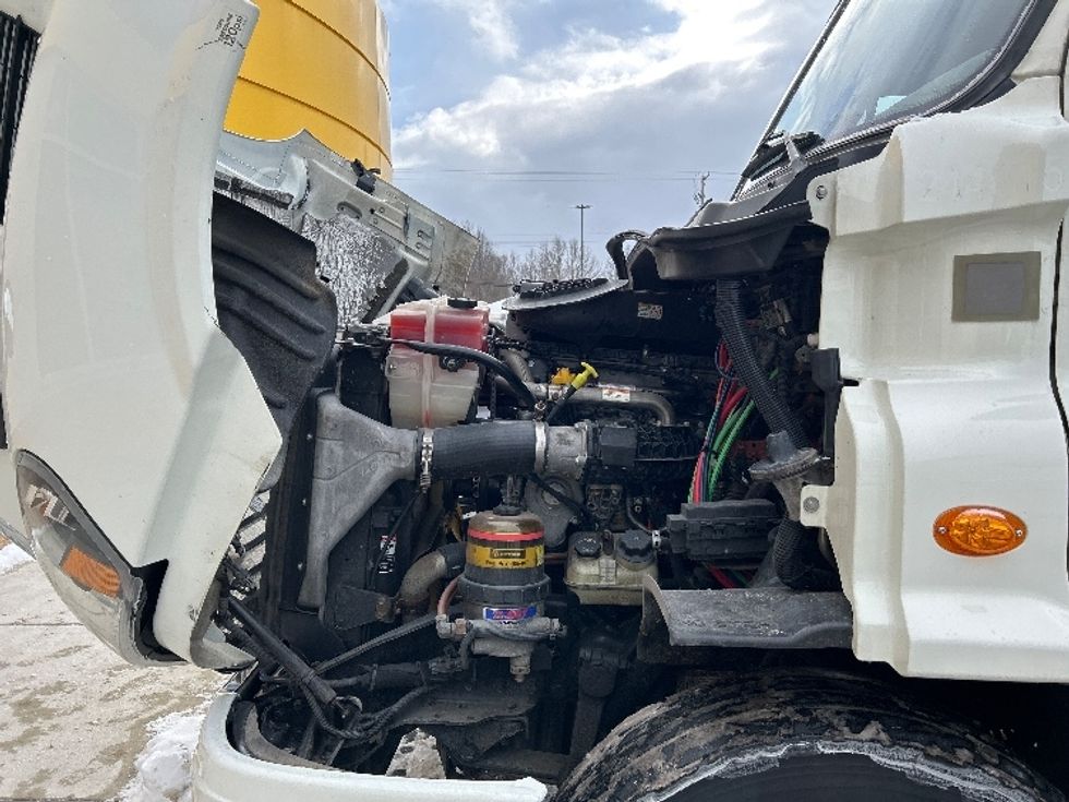 Sleeper Tractor-Heavy Duty Tractors-Freightliner-2019-Cascadia 11364ST-Akron-OH-556,300\n\t\tmiles-$ 42,000 - Image 20