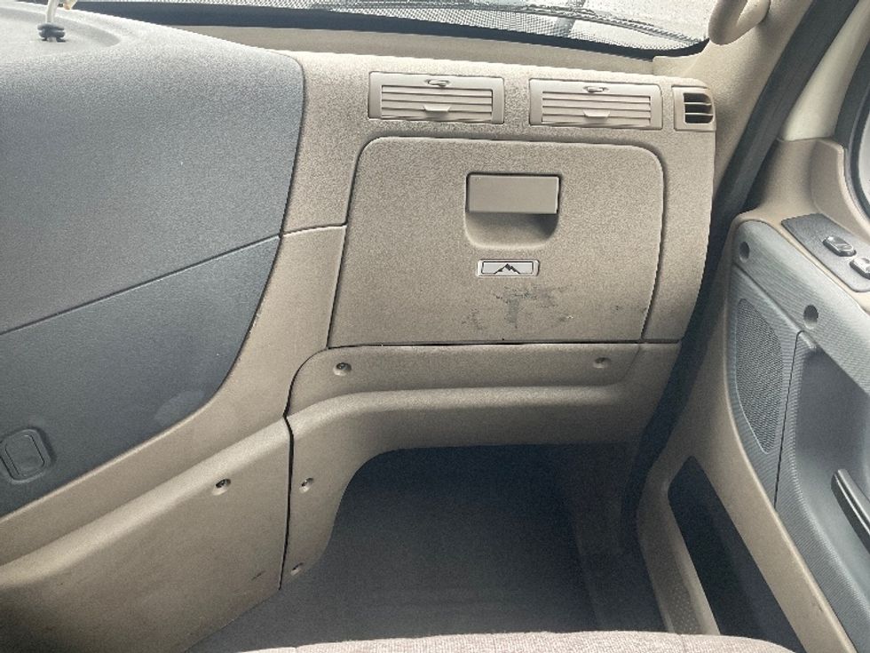 Sleeper Tractor-Heavy Duty Tractors-Freightliner-2019-Cascadia 11364ST-Akron-OH-685,683\n\t\tmiles-$ 34,750 - Image 14