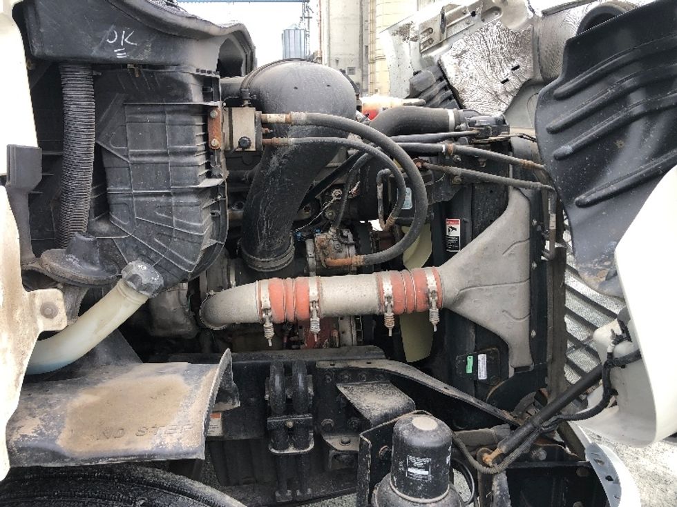 Sleeper Tractor-Heavy Duty Tractors-Freightliner-2019-Cascadia 11364ST-Albany-NY-486,683\n\t\tmiles-$ 50,000 - Image 20