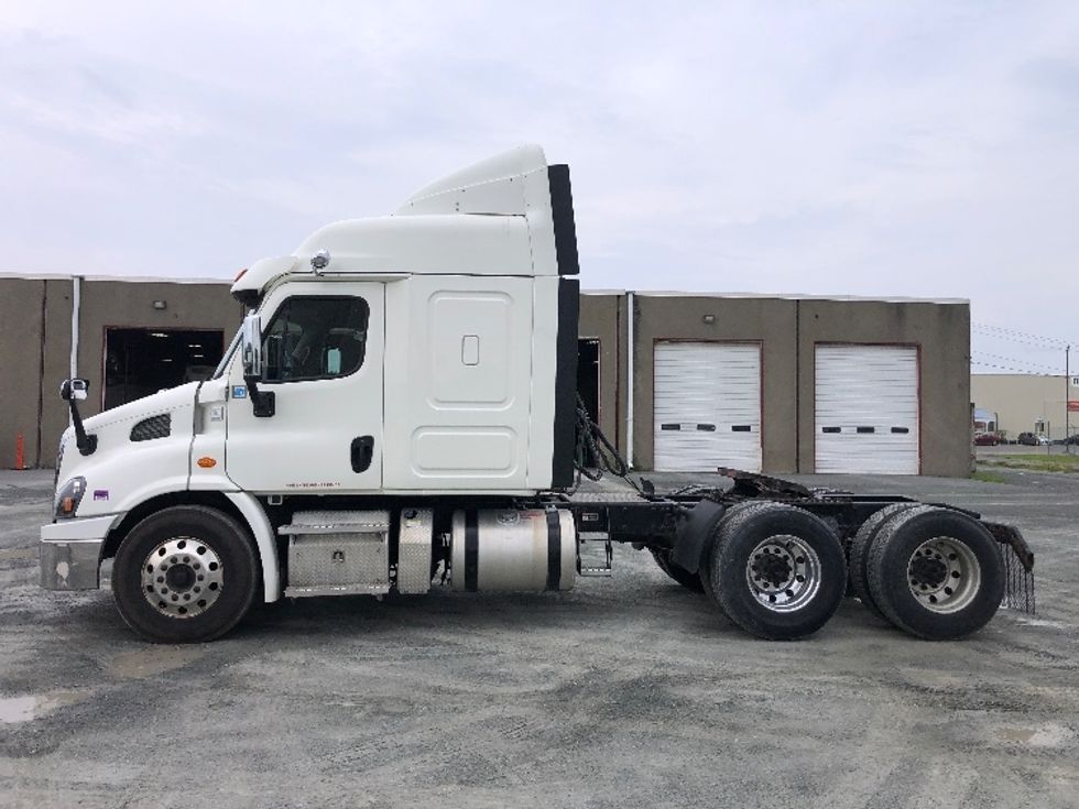 Sleeper Tractor-Heavy Duty Tractors-Freightliner-2019-Cascadia 11364ST-Albany-NY-486,683\n\t\tmiles-$ 50,000 - Image 4