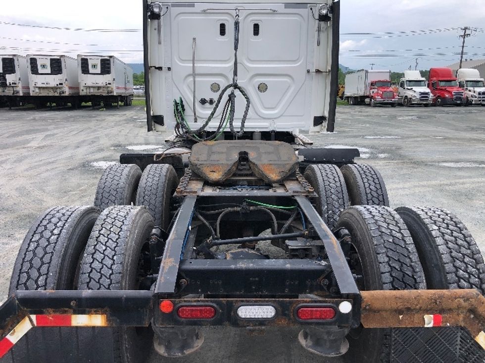 Sleeper Tractor-Heavy Duty Tractors-Freightliner-2019-Cascadia 11364ST-Albany-NY-486,683\n\t\tmiles-$ 50,000 - Image 6