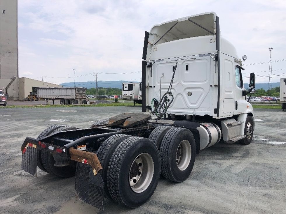 Sleeper Tractor-Heavy Duty Tractors-Freightliner-2019-Cascadia 11364ST-Albany-NY-486,683\n\t\tmiles-$ 50,000 - Image 7
